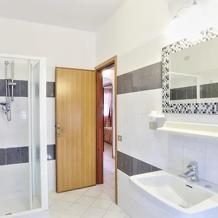 Daire Casa Luciana App. 2 *